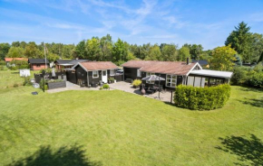 3 Bedroom Stunning Home In Højby
